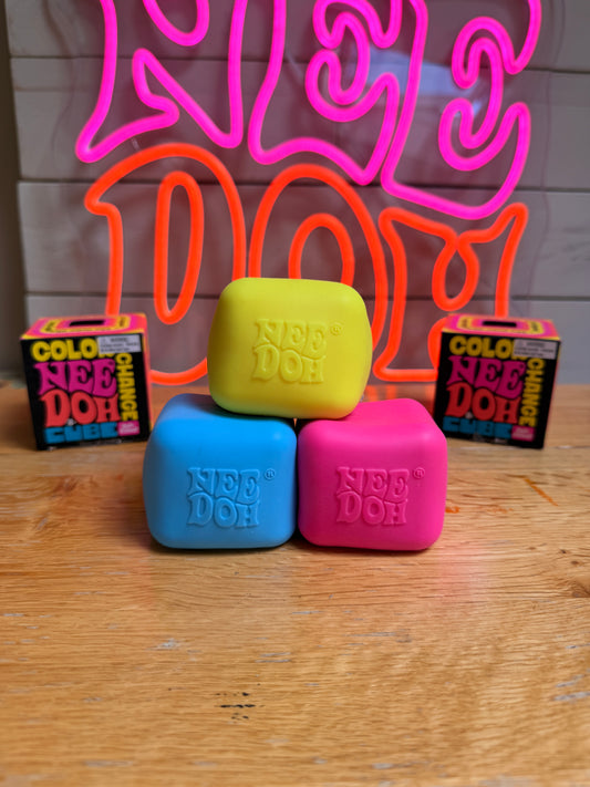 NeeDoh Color Change Cube - Colour Changing Fidget Sensory Toy